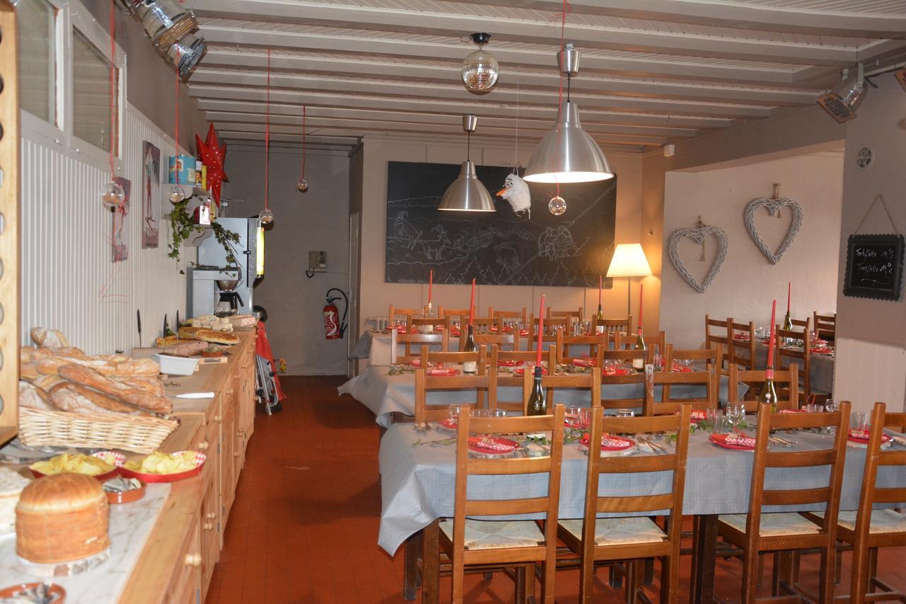 La Féclaz Hotel Le Central מראה חיצוני תמונה